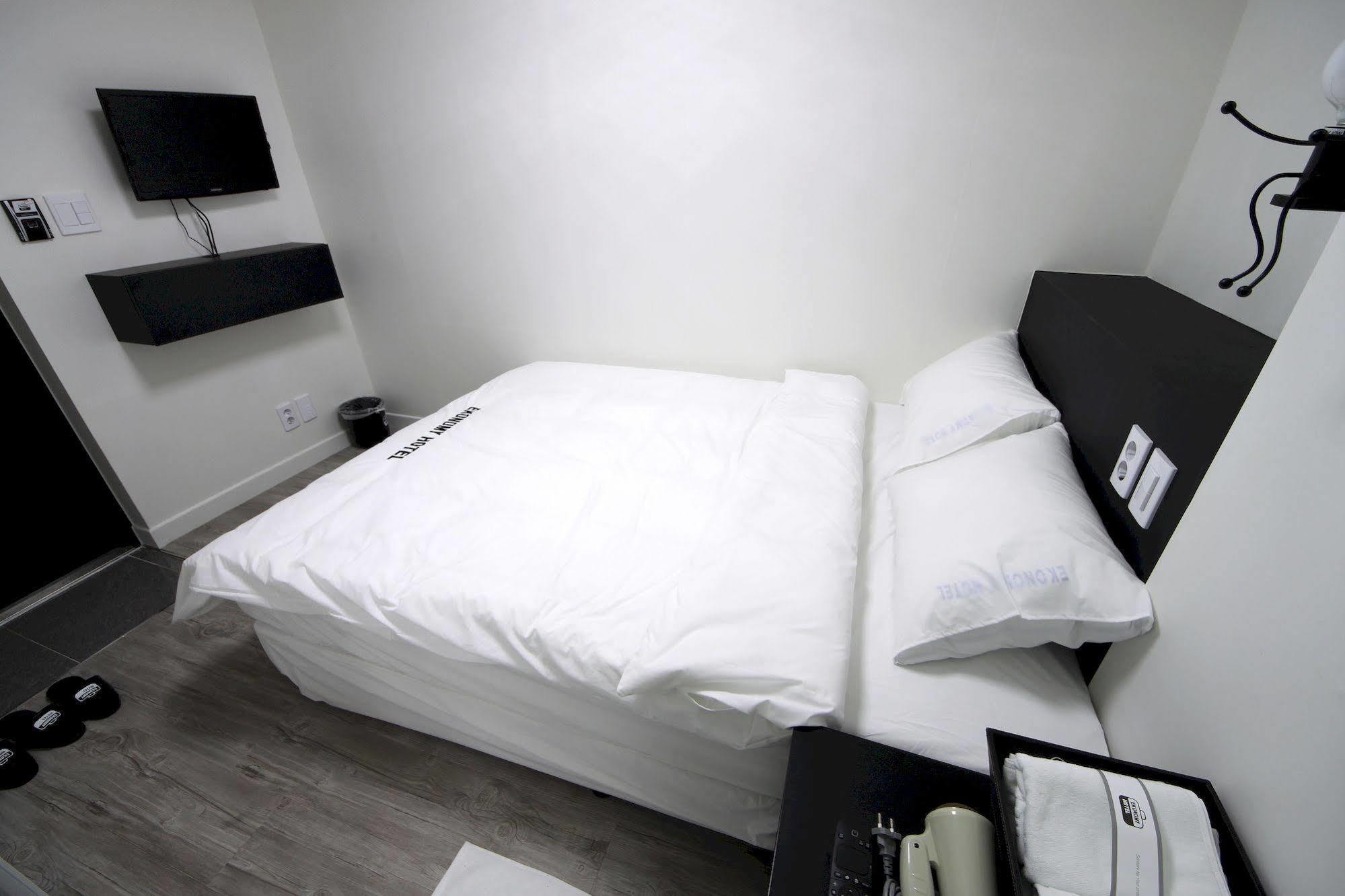 Ekonomy Hotel Dongdaemun Seoul Exterior foto