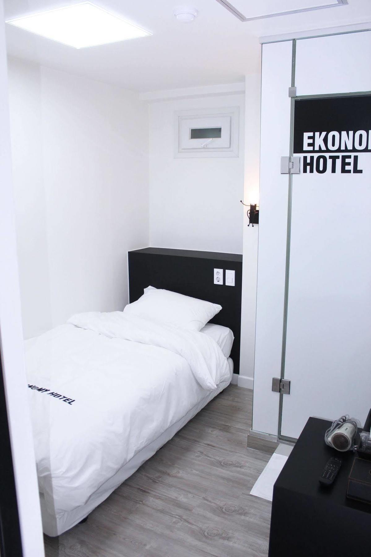 Ekonomy Hotel Dongdaemun Seoul Exterior foto