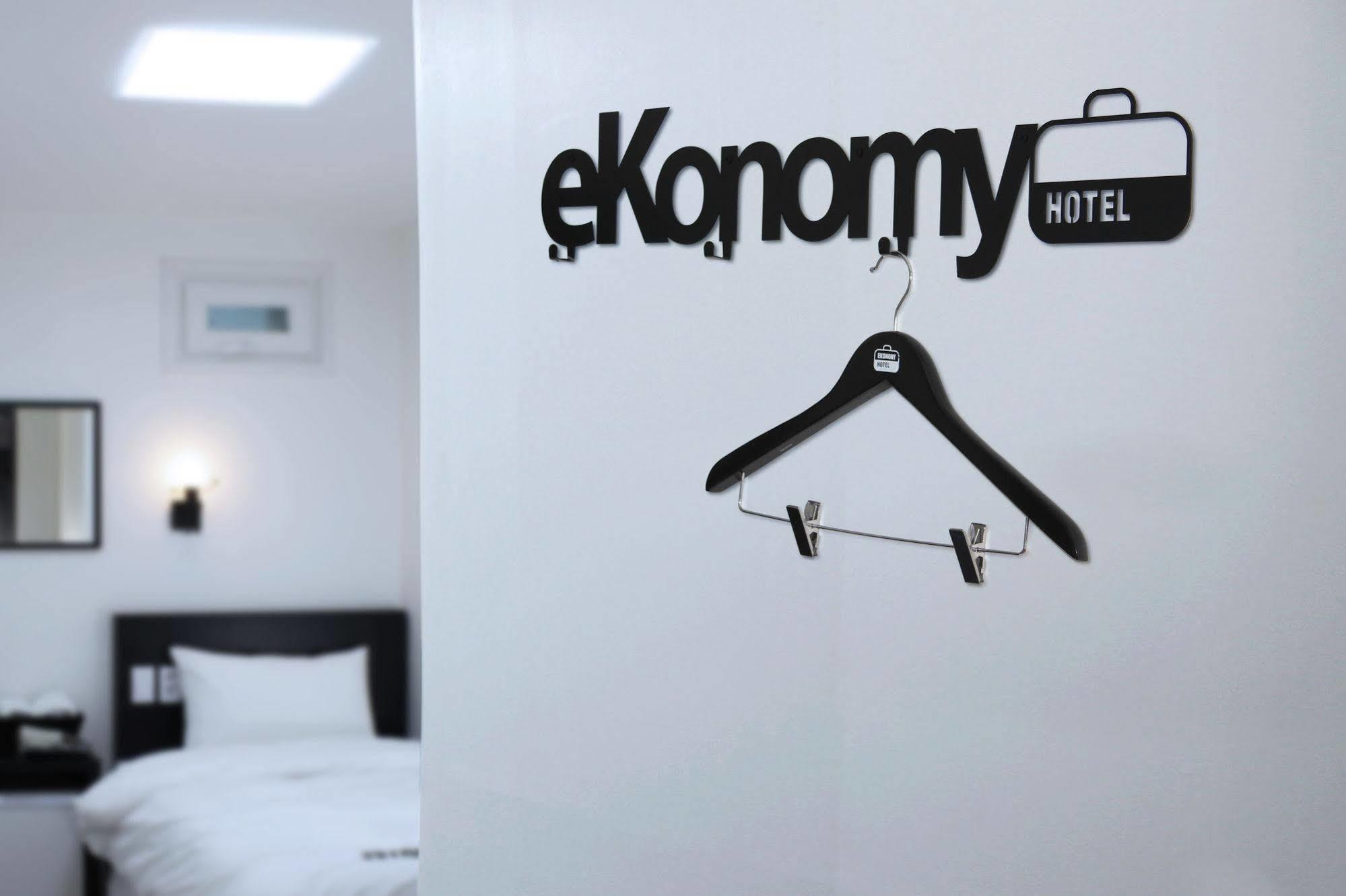 Ekonomy Hotel Dongdaemun Seoul Exterior foto